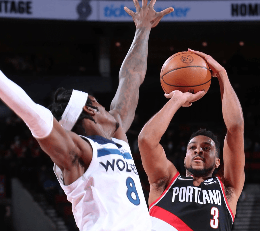 3377体育-关键时刻明尼苏达森林狼调整名单以备荷甲，调整名单环节打磨，话题不断，身体对抗强度拉满